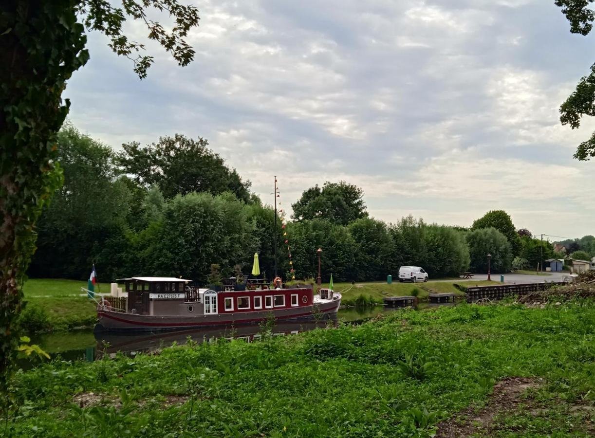Aux 10 Ponts - Aux Abords Du Fleuve La Somme - La à 30 Min - La Nuit Pour 6 Voyageurs Hébergement de vacances Pont-Rémy