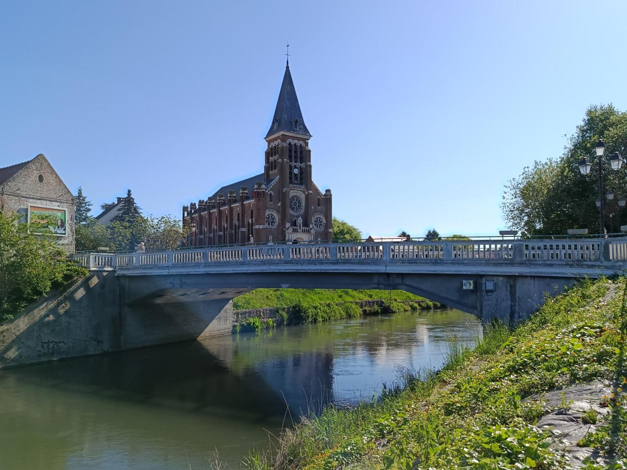Aux 10 Ponts - Aux Abords Du Fleuve La Somme - La A 30 Min - La Nuit Pour 6 Voyageurs * Pont-Rémy